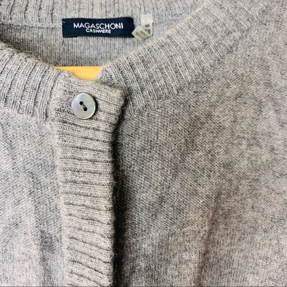 Magaschoni Cashmere Cardigan Sweater Grey size S *flawed* - Picture 6 of 12